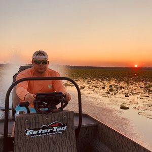 Meet your Posher, Hunter